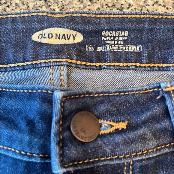 Old Navy Rockstar Jeans - Picture 1 of 3